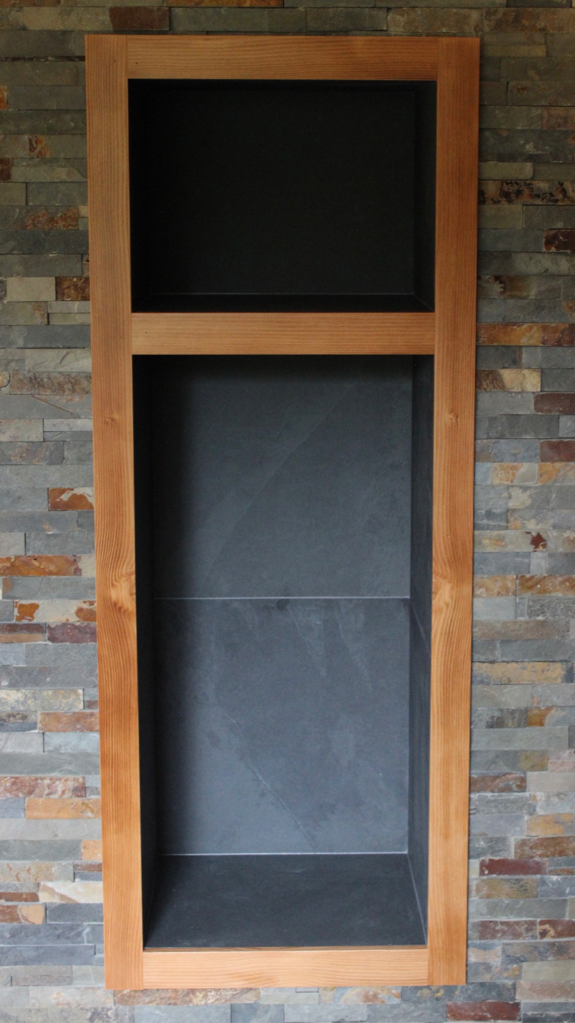 Slate Tile Niche – Stacked Stone Surround